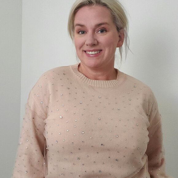 Sweater - Picture 1 of 3